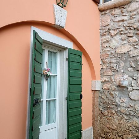 Casa Del Capitello Appartement Caprino Veronese Buitenkant foto