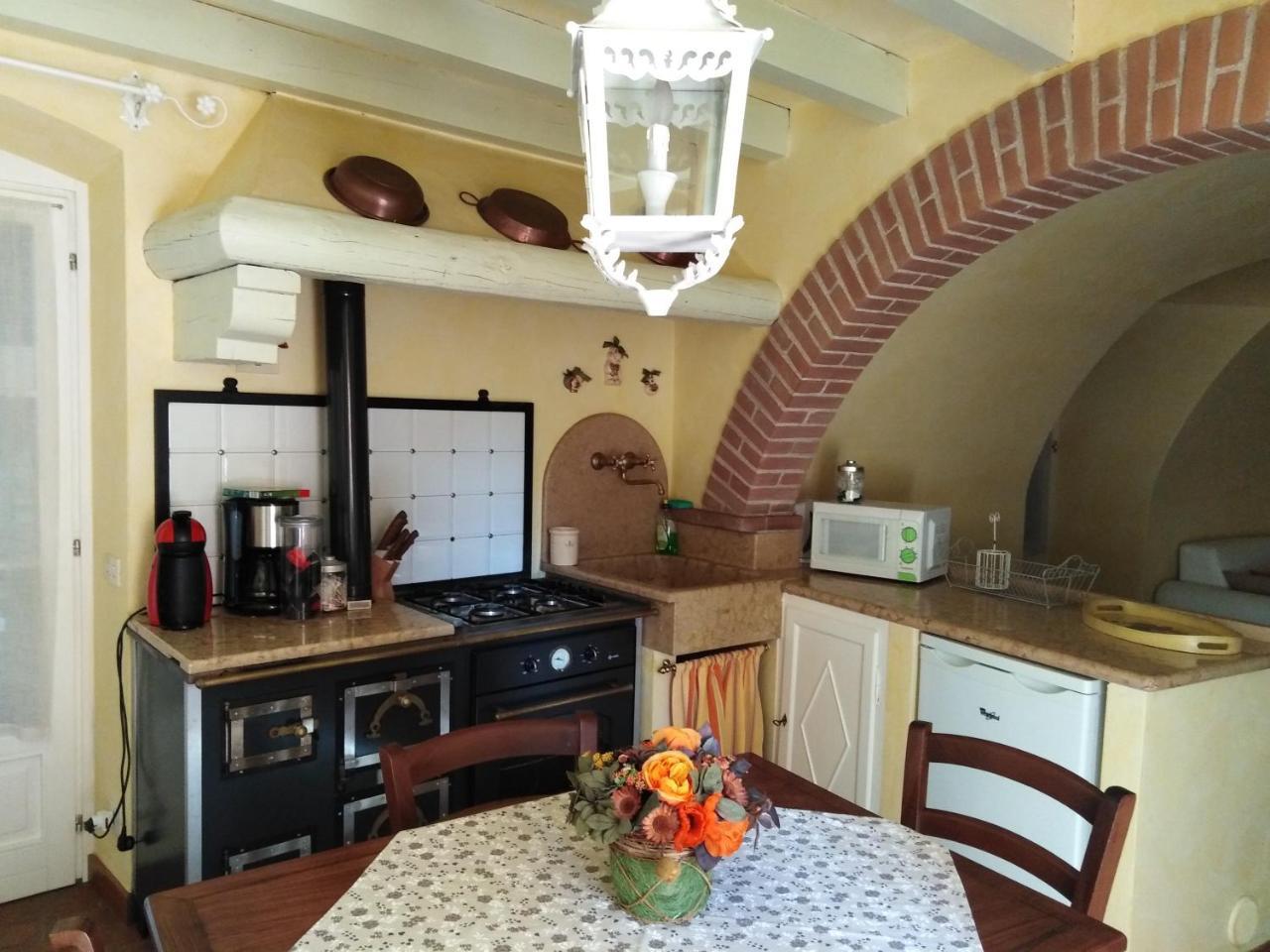Casa Del Capitello Appartement Caprino Veronese Buitenkant foto
