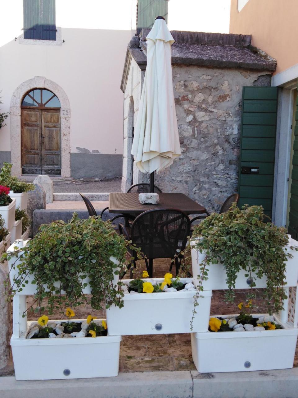 Casa Del Capitello Appartement Caprino Veronese Buitenkant foto